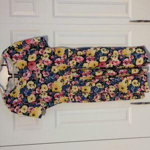 LuLaRoe Floral Amelia with pockets